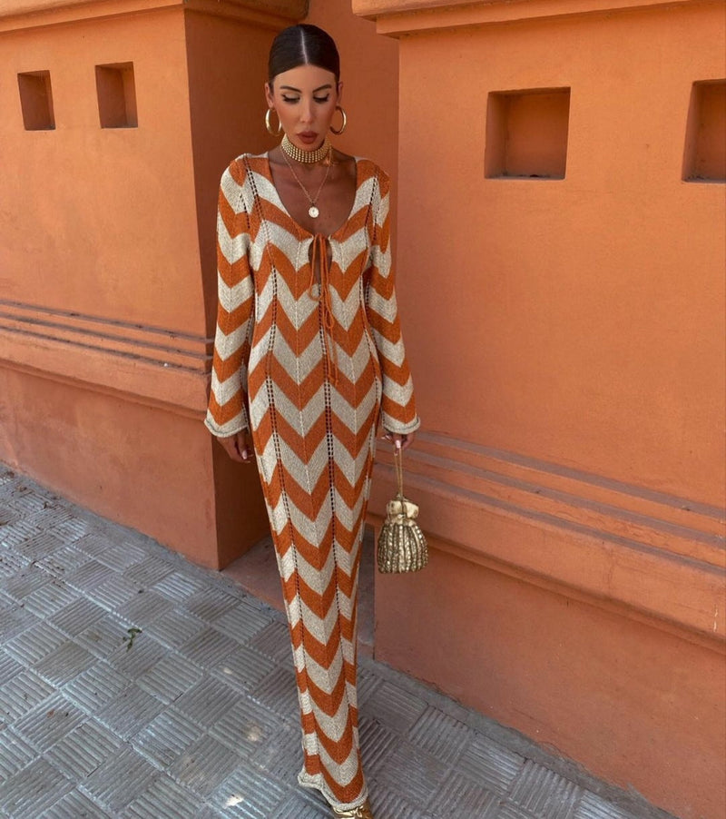 Classic Vintage Dress with a Flattering Fit