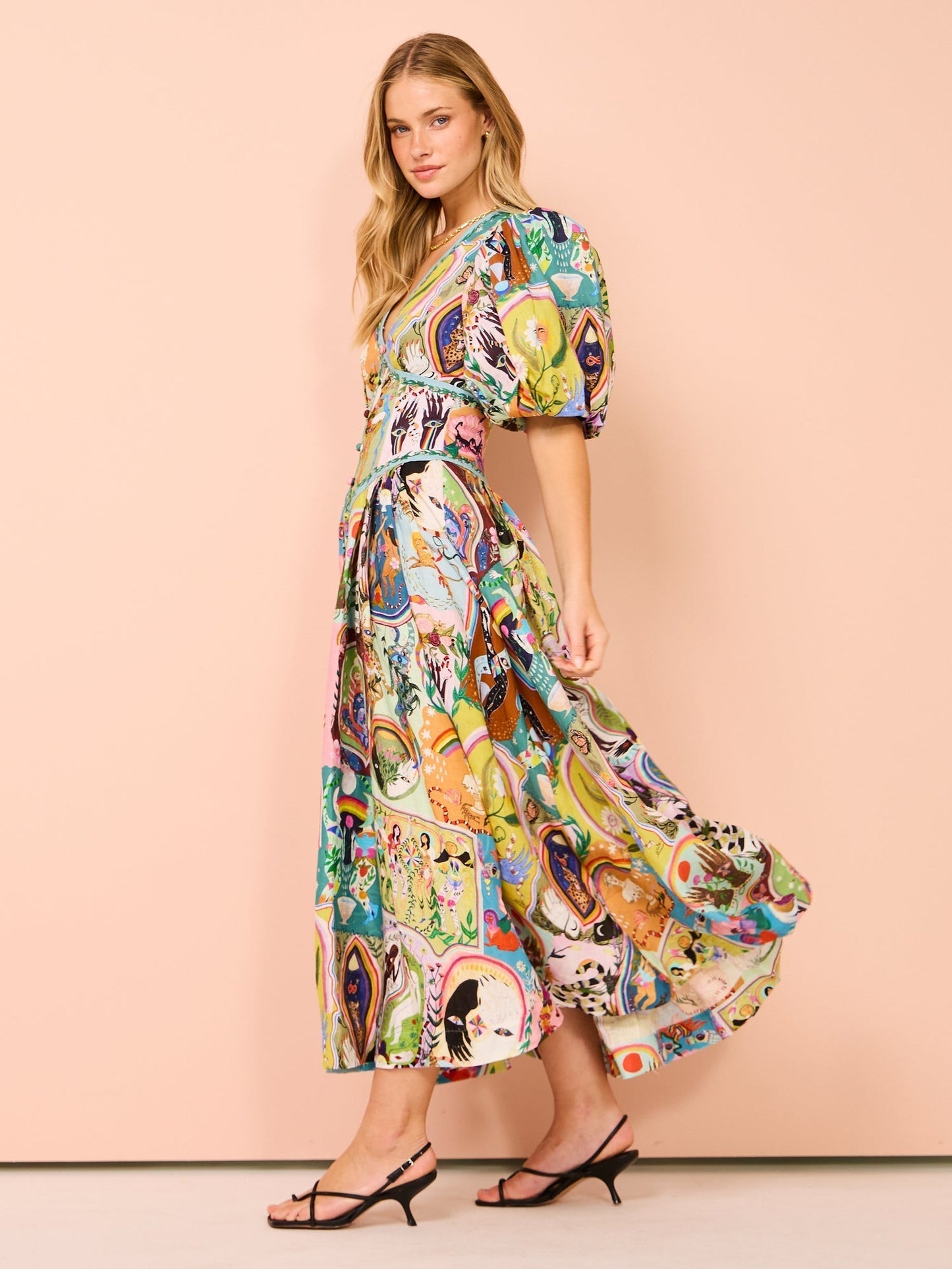 Sophisticated Dress with a Clean Classic Look