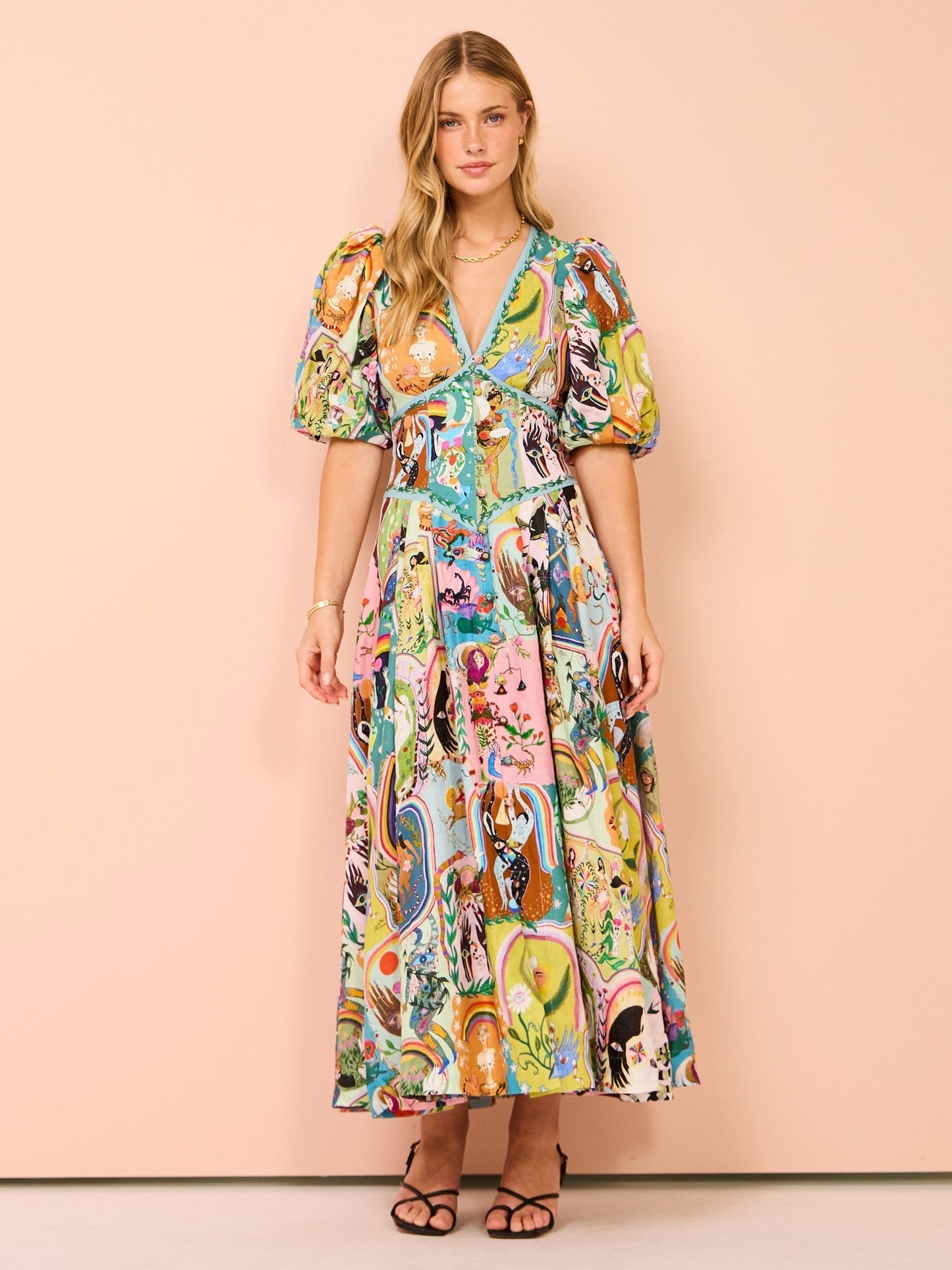 Sophisticated Dress with a Clean Classic Look