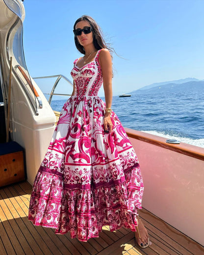 Beautifully Crafted Dress in a Classic Style