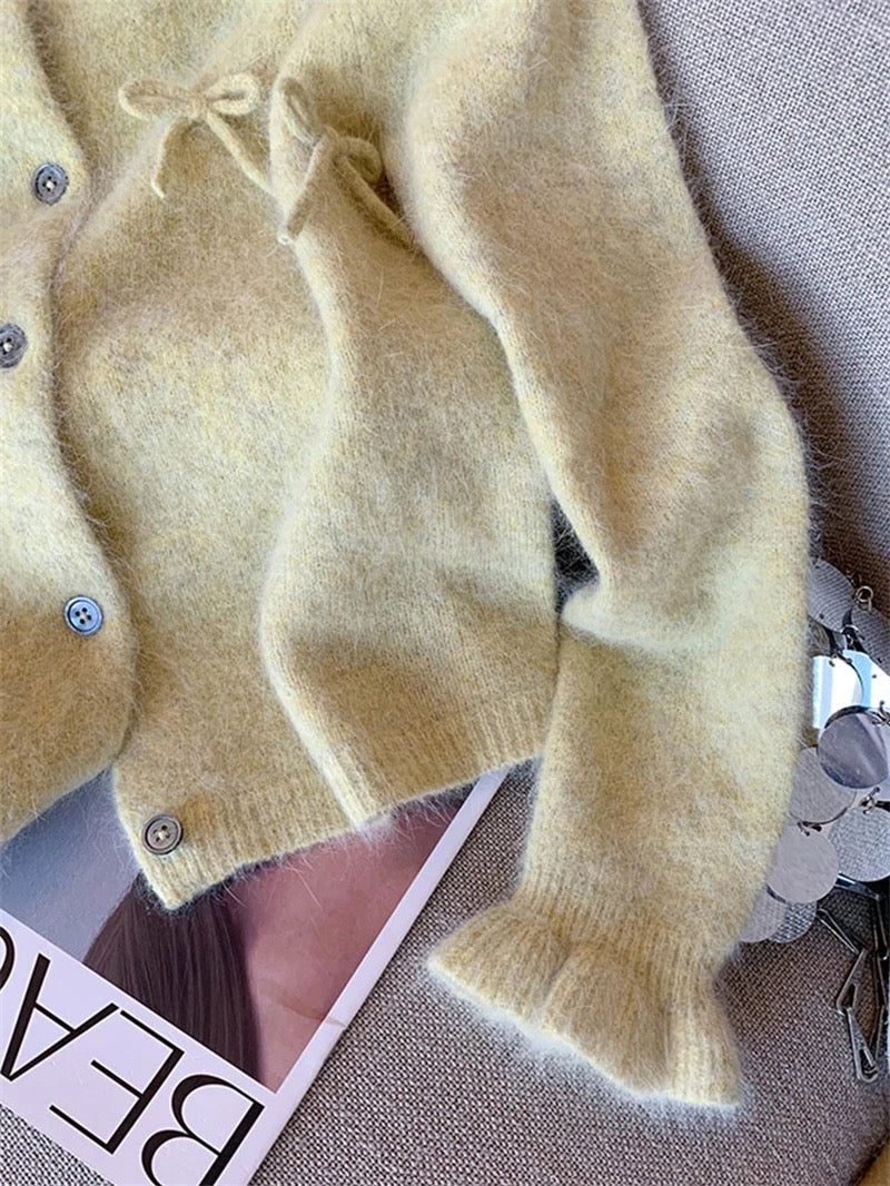 Elegantly Styled Cardigan for Everyday Wear