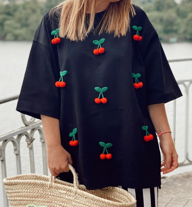 Classic Vintage Shirt with a Flattering Fit