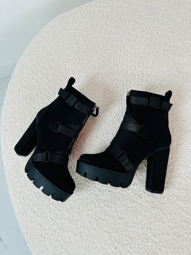 Comfortable Orthopedic Boots for Daily Wear