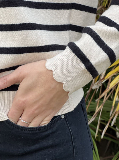 Effortlessly Elegant Sweater with a Timeless Design