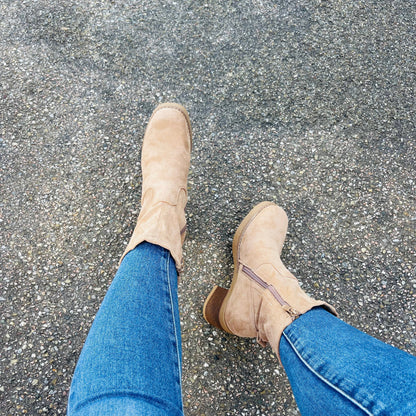 Graceful Orthopedic Boots for Modern Look
