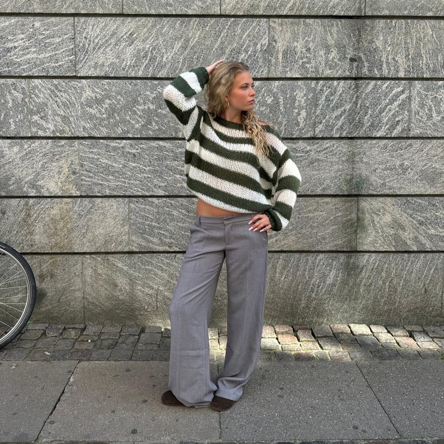 Effortlessly Elegant Garment with a Timeless Design