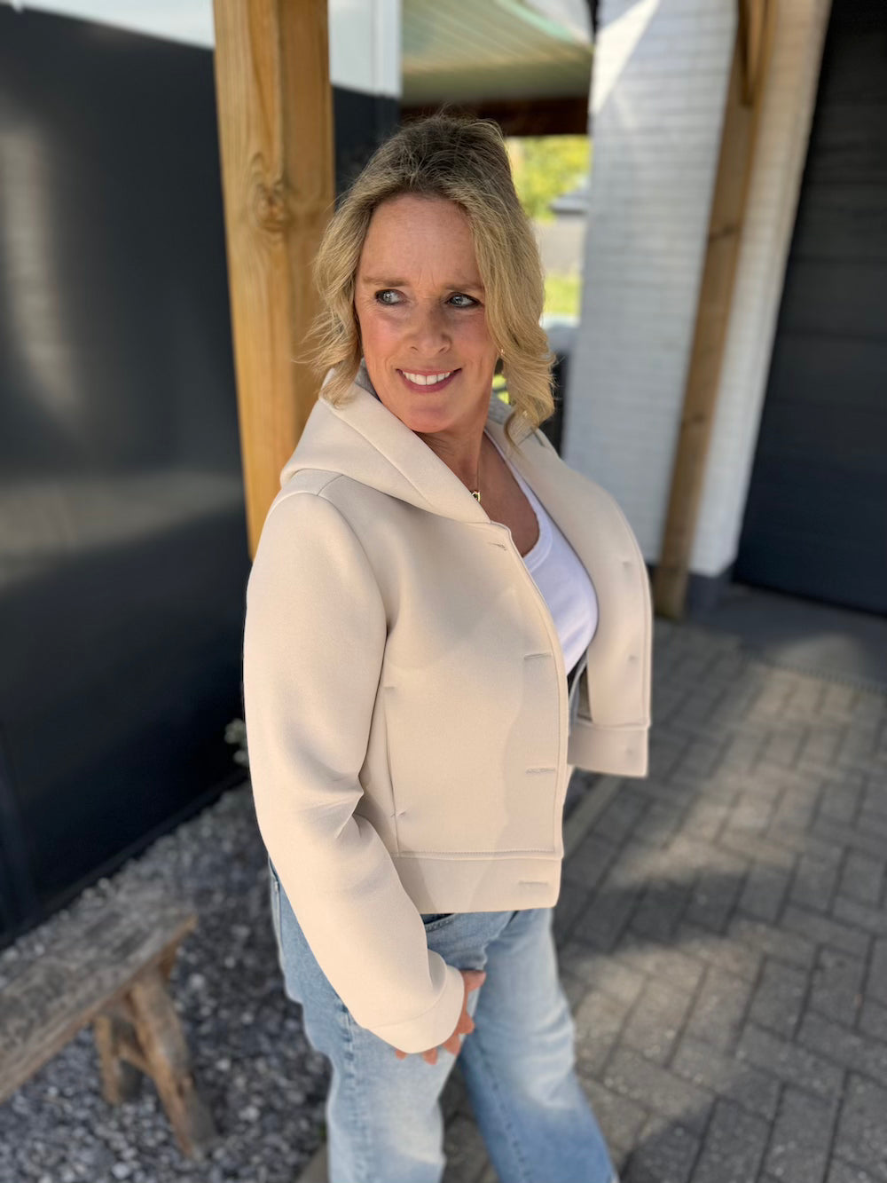 Polished Jacket with an Effortless Classic Look