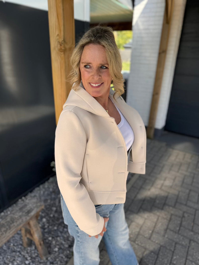 Polished Jacket with an Effortless Classic Look