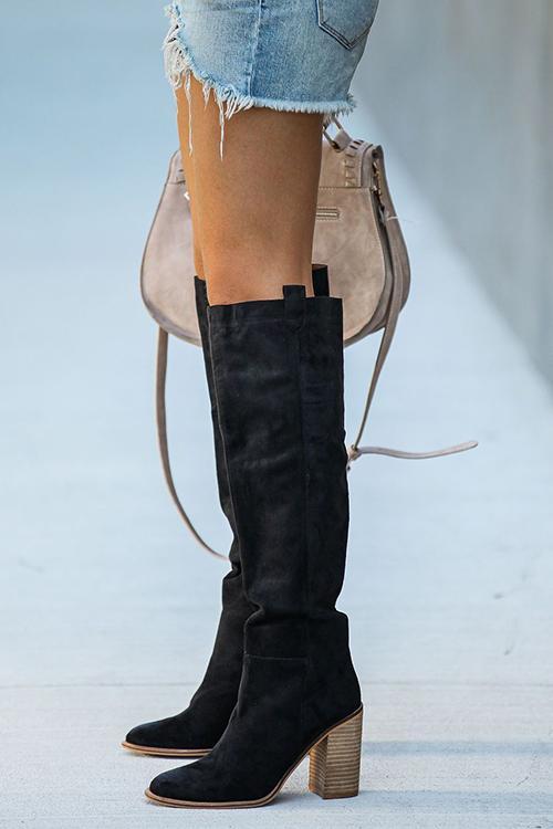 Graceful Orthopedic Boots for Modern Look