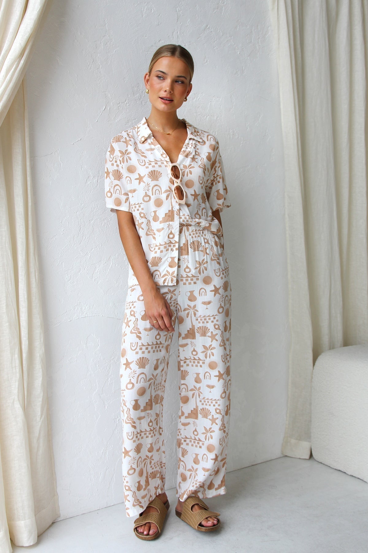 Gracefully Styled Garment for Any Occasion