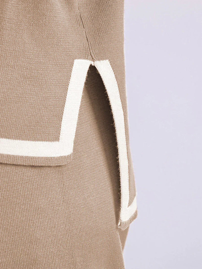 Gracefully Styled Garment for Any Occasion