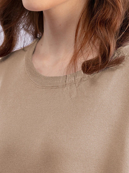 Gracefully Styled Garment for Any Occasion