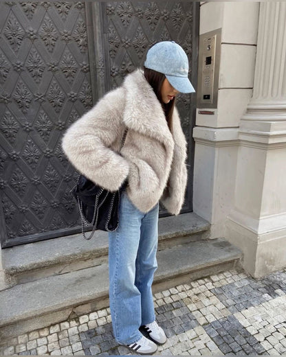 Beautifully Crafted Coat in a Classic Style