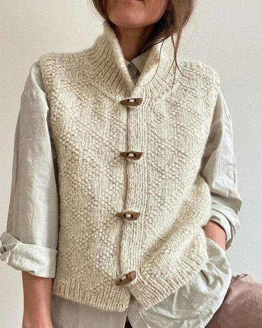 Effortlessly Elegant Cardigan with a Timeless Design