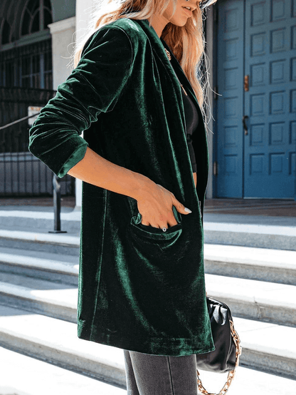 Beautifully Finished Garment in a Timeless Design