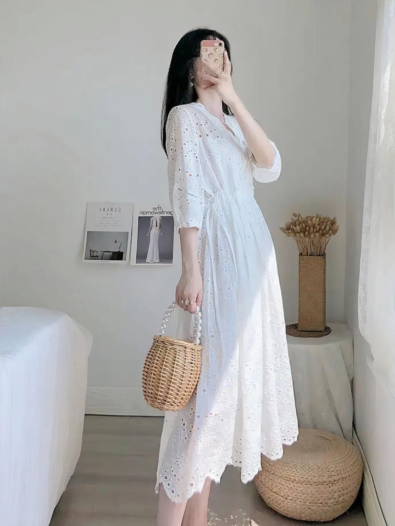 Classic Vintage Dress with a Flattering Fit