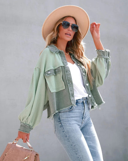 Well Tailored Jacket with a Graceful Silhouette