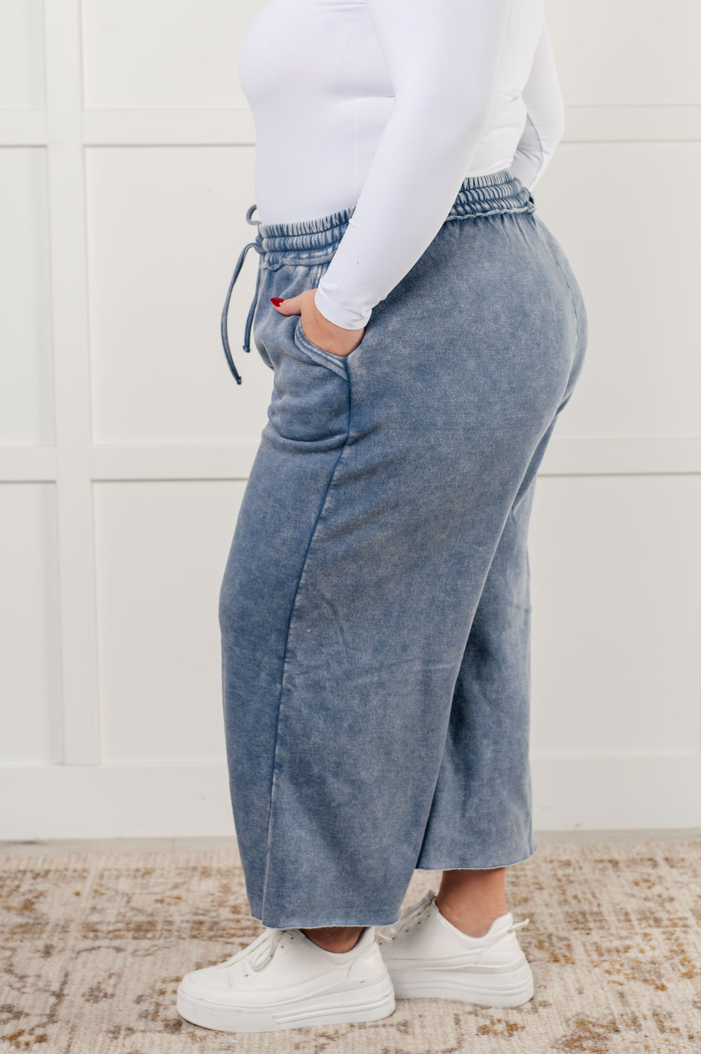 Classic Vintage Trousers with a Flattering Fit