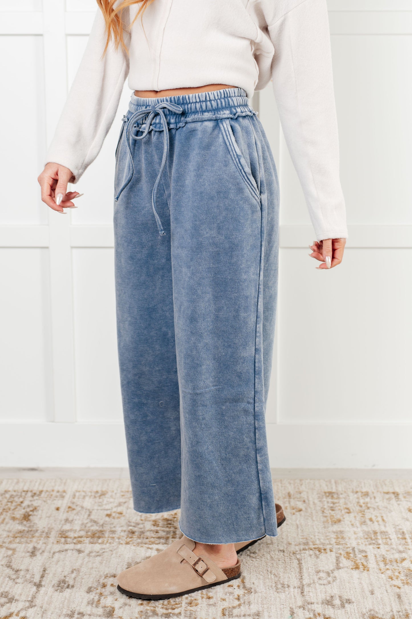 Classic Vintage Trousers with a Flattering Fit