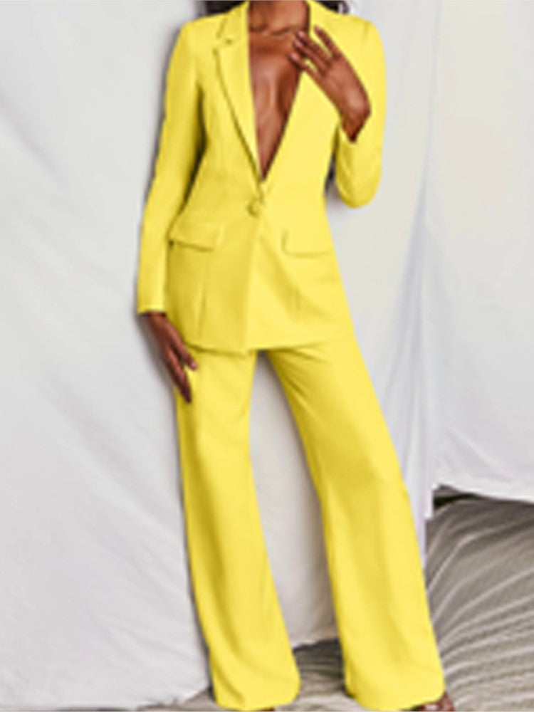 Sophisticated Garment with a Clean Classic Look