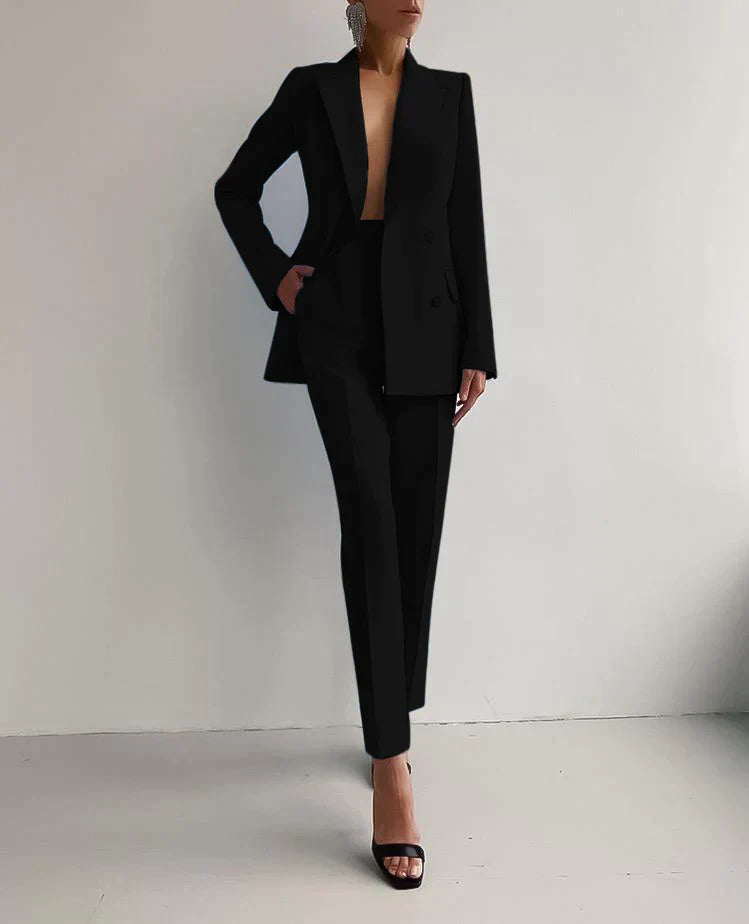 Classic Vintage Trousers with a Flattering Fit