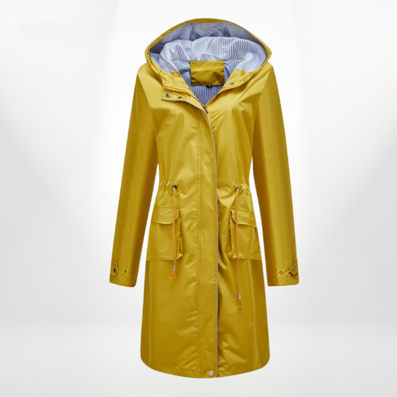 Beautifully Finished Coat in a Timeless Design
