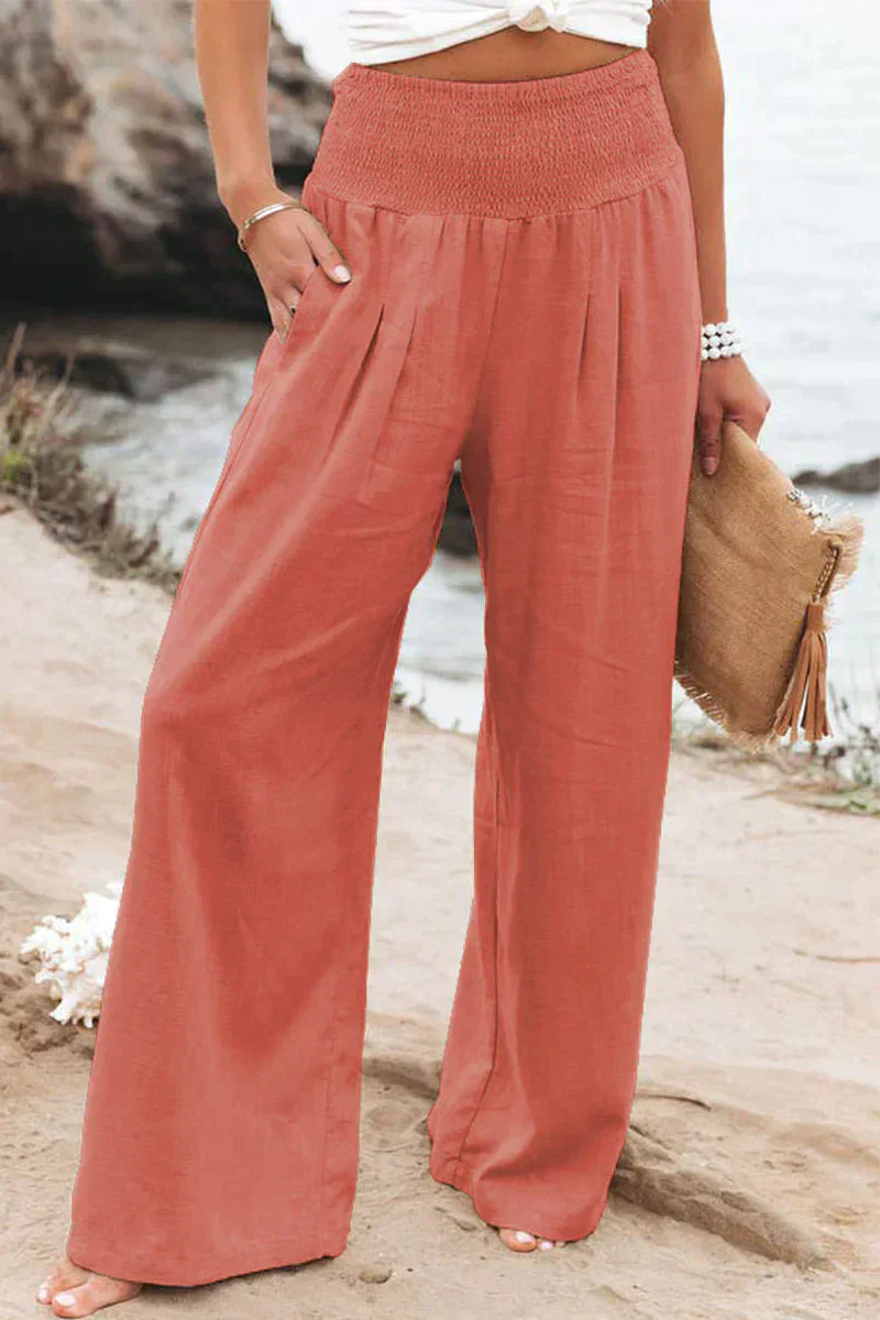 Elegantly Styled Trousers for Everyday Wear