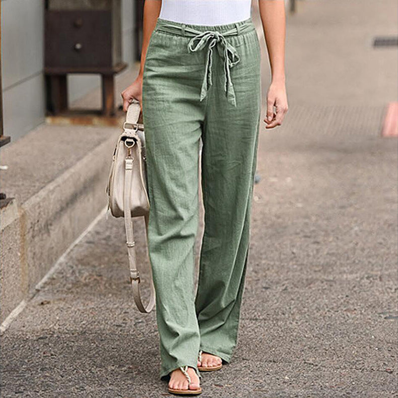Elegantly Styled Trousers for Everyday Wear
