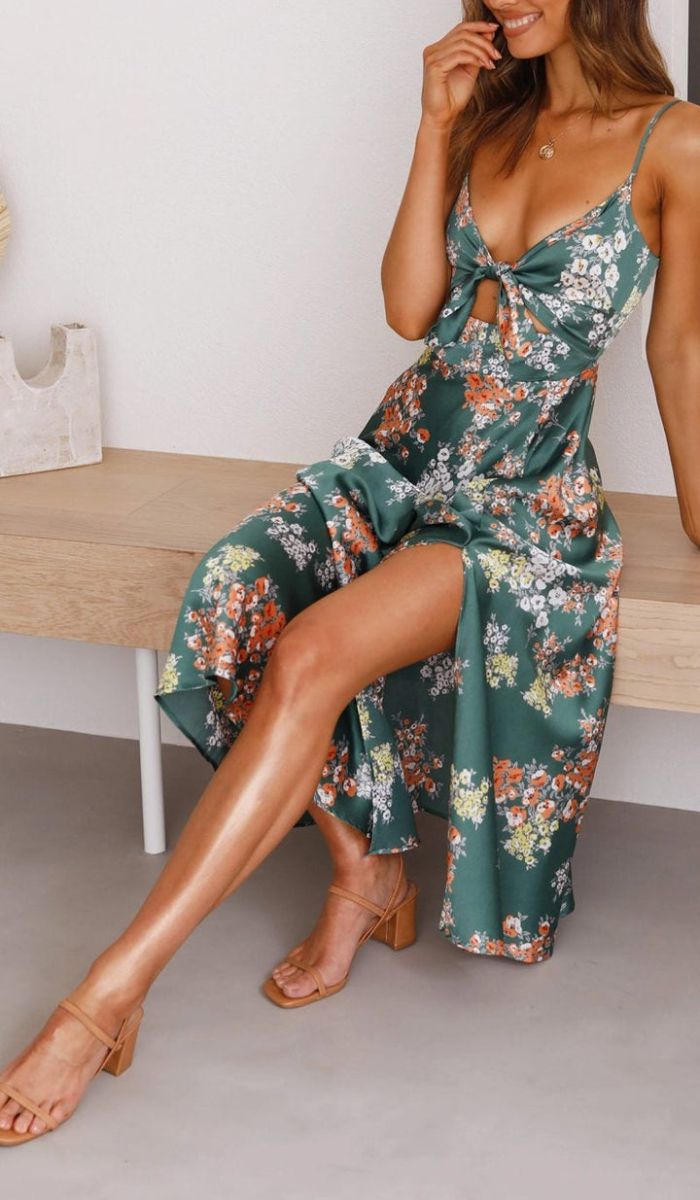A Vintage Style Dress with Delicate Timeless Details