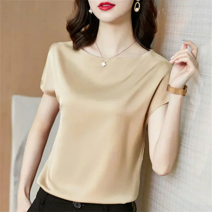 Beautifully Finished Blouse in a Timeless Design