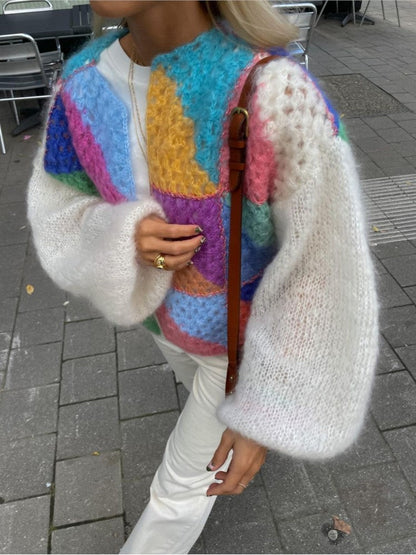 Classic Vintage Sweater with a Flattering Fit
