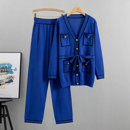 Elegantly Styled Trousers for Everyday Wear