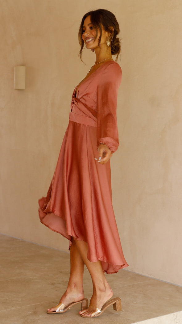 A Vintage Style Dress with Delicate Timeless Details