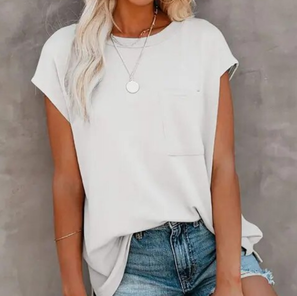 Effortlessly Elegant Shirt with a Timeless Design