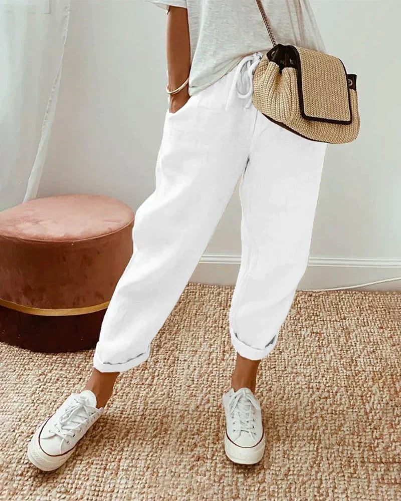 Classic Vintage Trousers with a Flattering Fit
