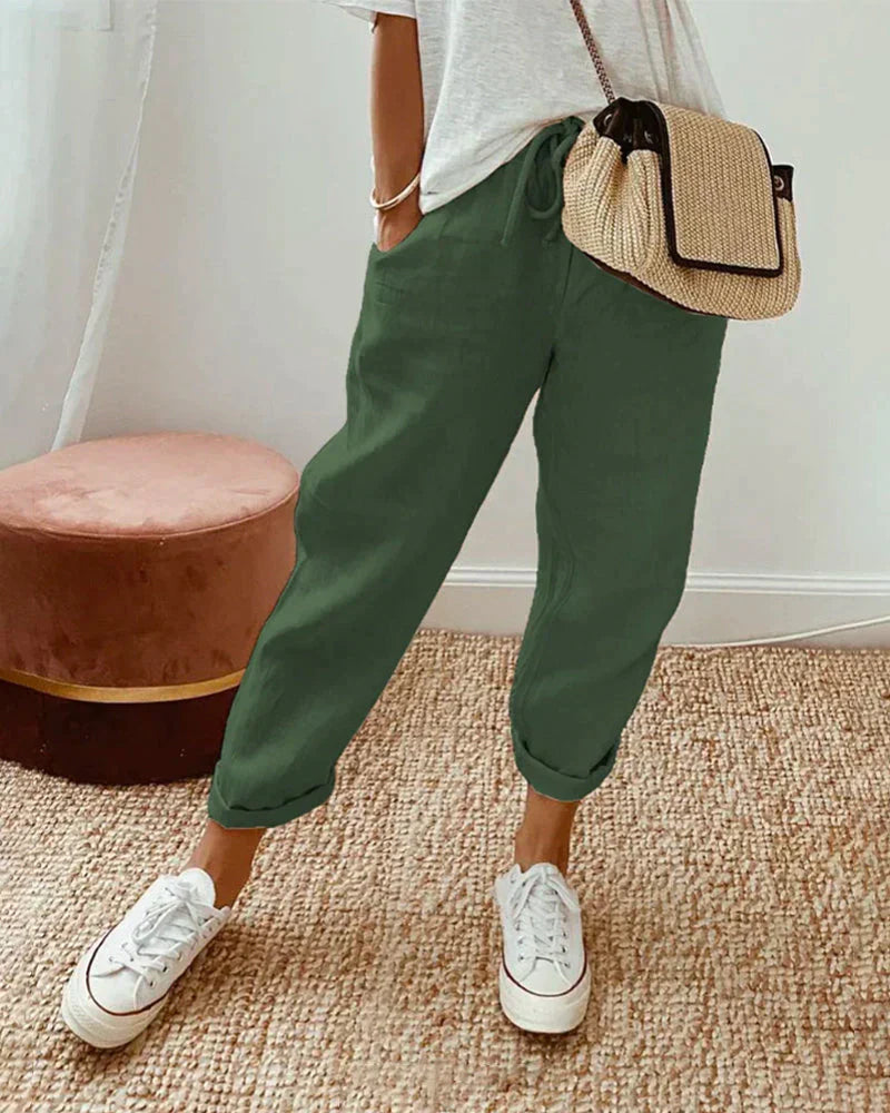 Polished Trousers with an Effortless Classic Look