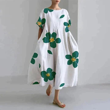 Classic Vintage Dress with a Flattering Fit