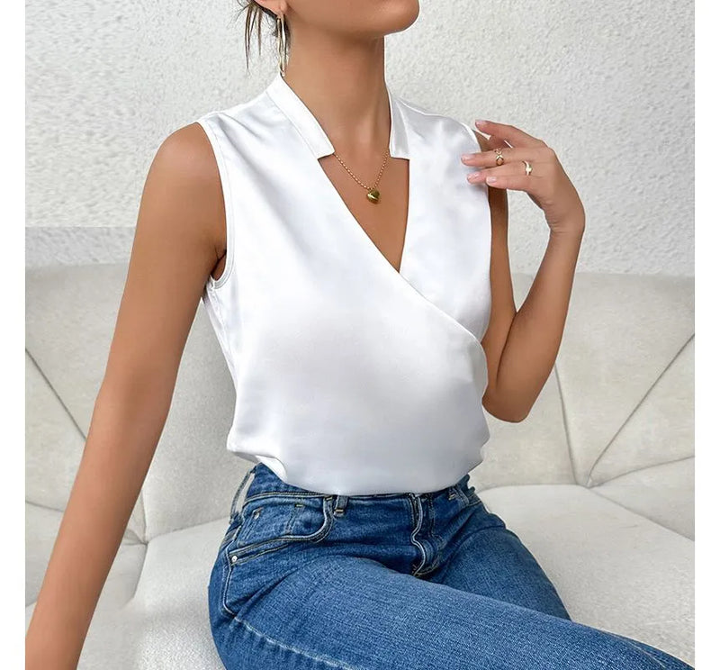Polished Top with an Effortless Classic Look