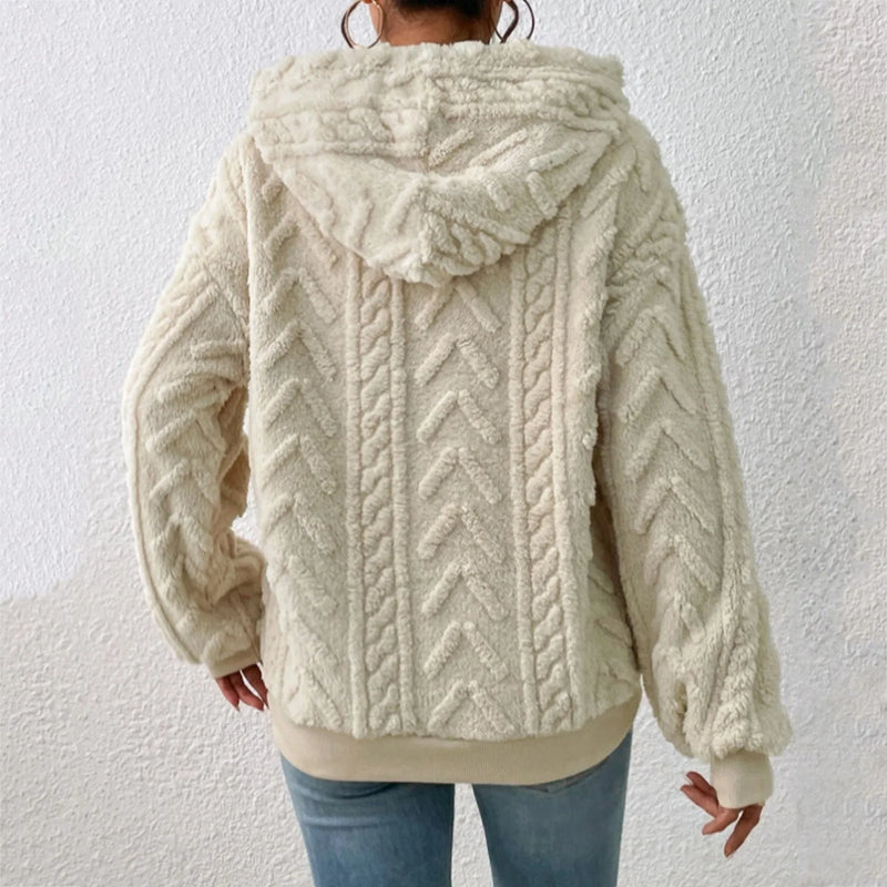 Effortlessly Elegant Sweater with a Timeless Design
