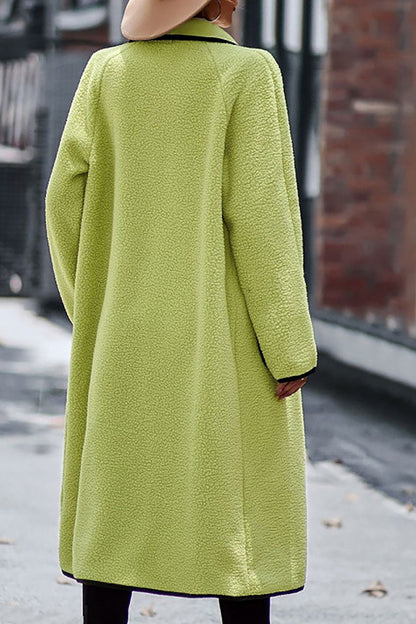 Well Tailored Cardigan with a Graceful Silhouette