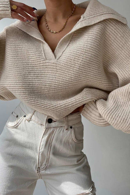 Effortlessly Elegant Sweater with a Timeless Design