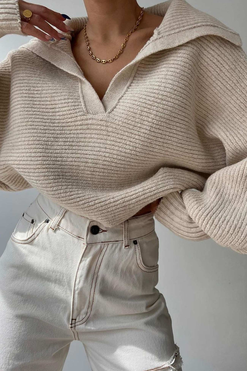 Effortlessly Elegant Sweater with a Timeless Design