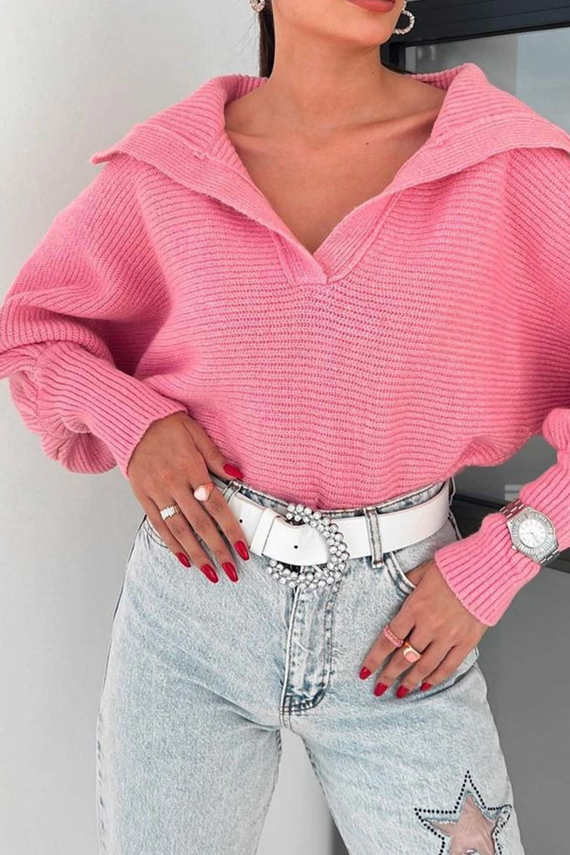 Effortlessly Elegant Sweater with a Timeless Design