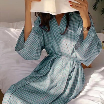 Sophisticated Garment with a Clean Classic Look