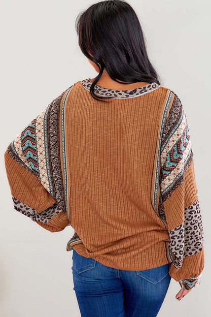 Well Tailored Sweater with a Graceful Silhouette