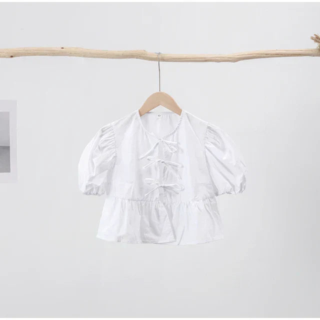 Elegantly Styled Blouse for Everyday Wear