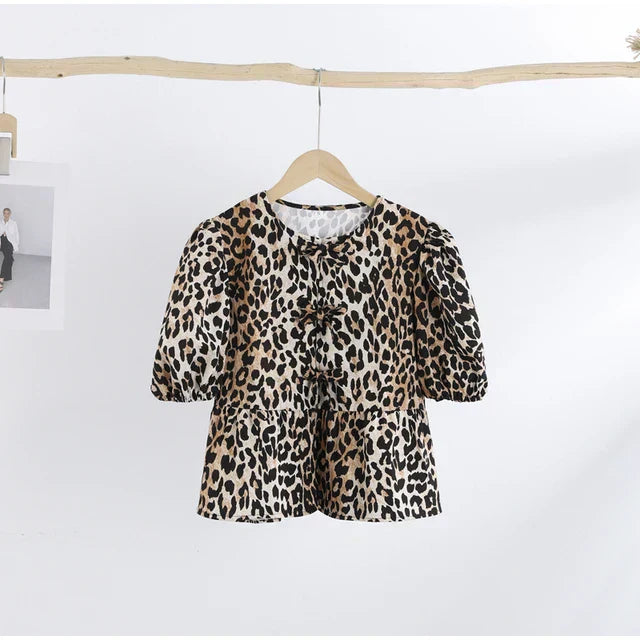 Elegantly Styled Blouse for Everyday Wear