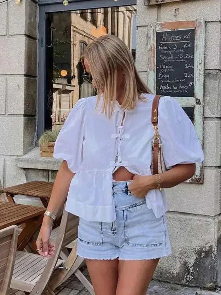 Elegantly Styled Blouse for Everyday Wear
