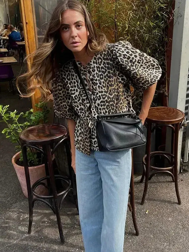 Elegantly Styled Blouse for Everyday Wear