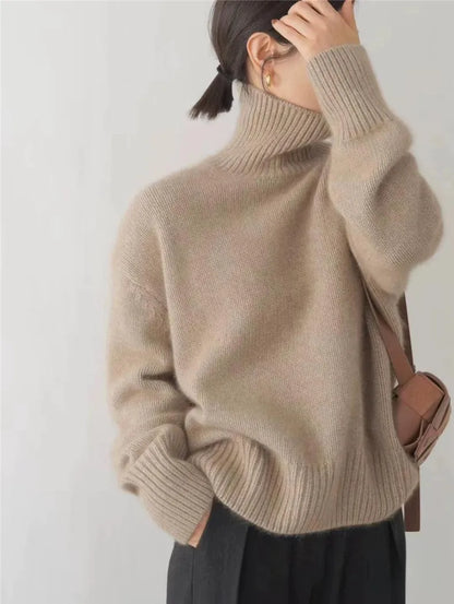 Well Tailored Sweater with a Graceful Silhouette